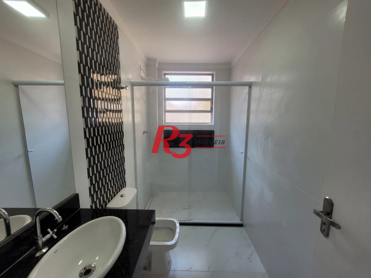 Apartamento à venda, 70 m² por R$ 430.000,00 - Gonzaga - Santos/SP