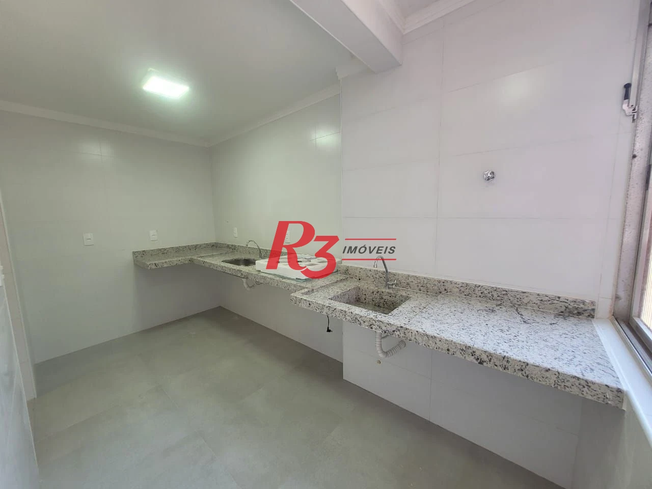 Apartamento à venda, 70 m² por R$ 430.000,00 - Gonzaga - Santos/SP