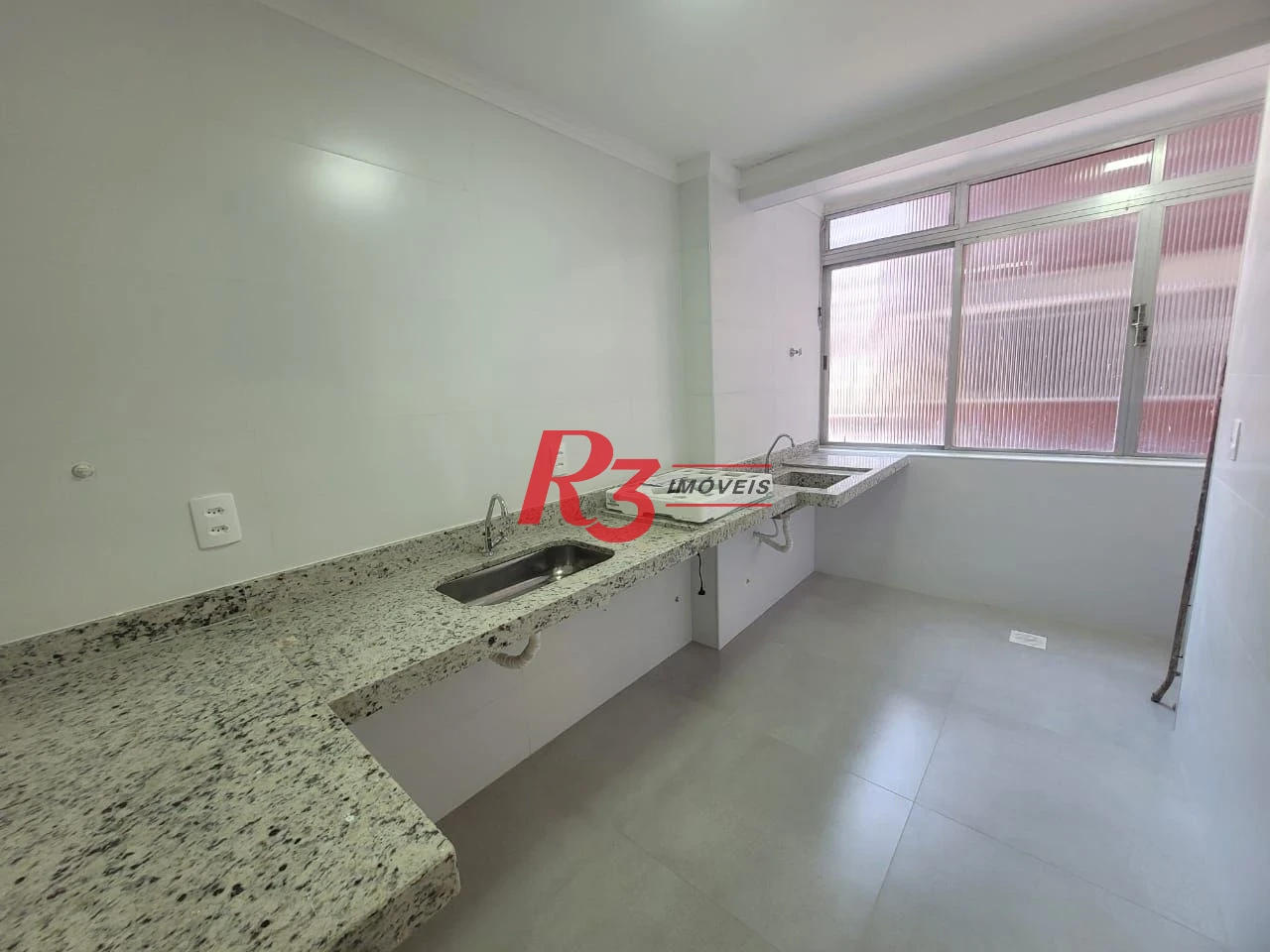 Apartamento à venda, 70 m² por R$ 430.000,00 - Gonzaga - Santos/SP
