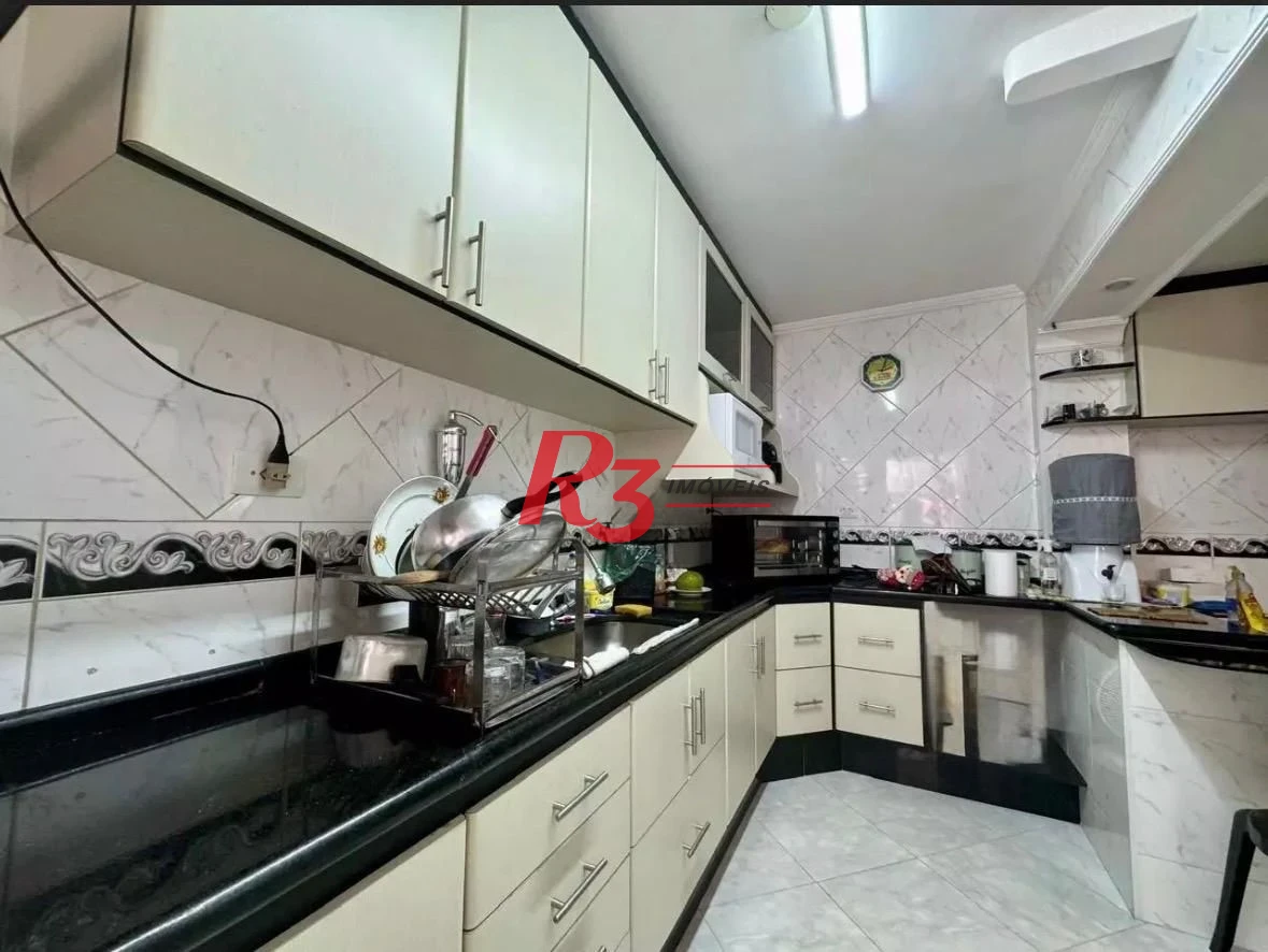 Sobrado com 3 dormitórios à venda, 126 m² por R$ 860.000,00 - Vila Belmiro - Santos/SP