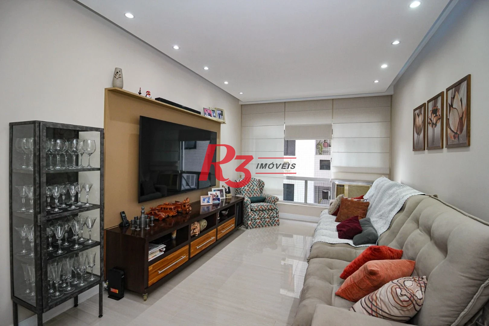 Apartamento com 3 dormitórios à venda, 125 m² por R$ 950.000,00 - Embaré - Santos/SP