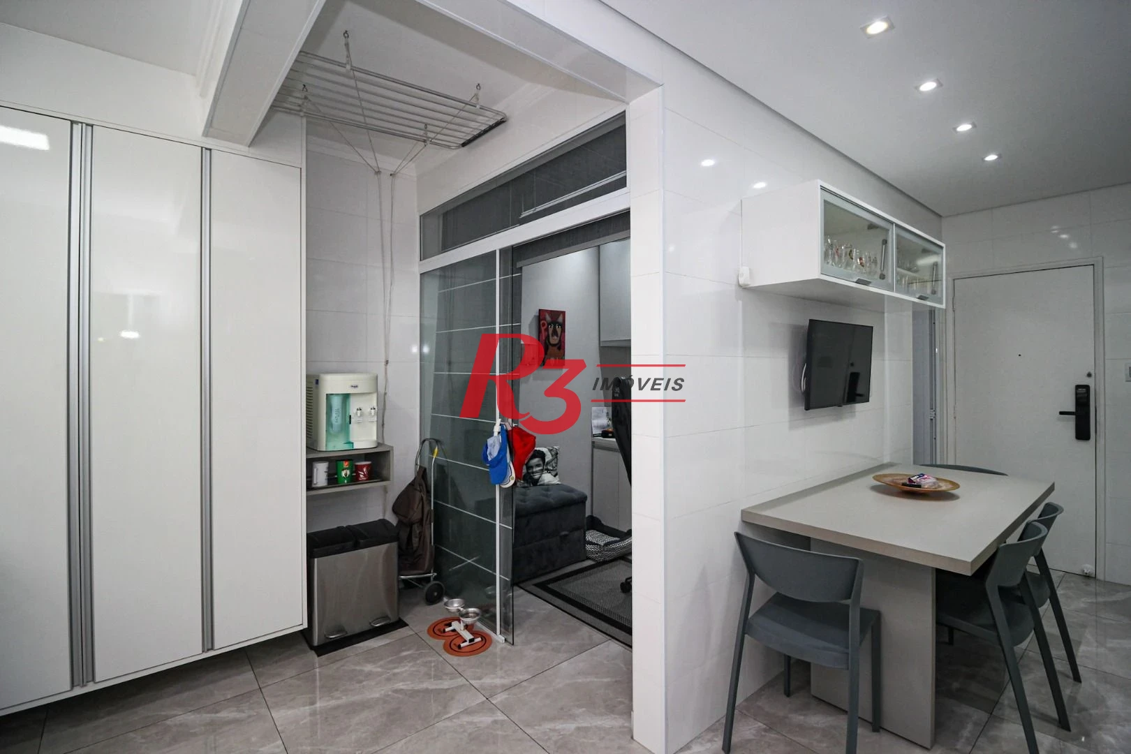 Apartamento com 3 dormitórios à venda, 125 m² por R$ 950.000,00 - Embaré - Santos/SP