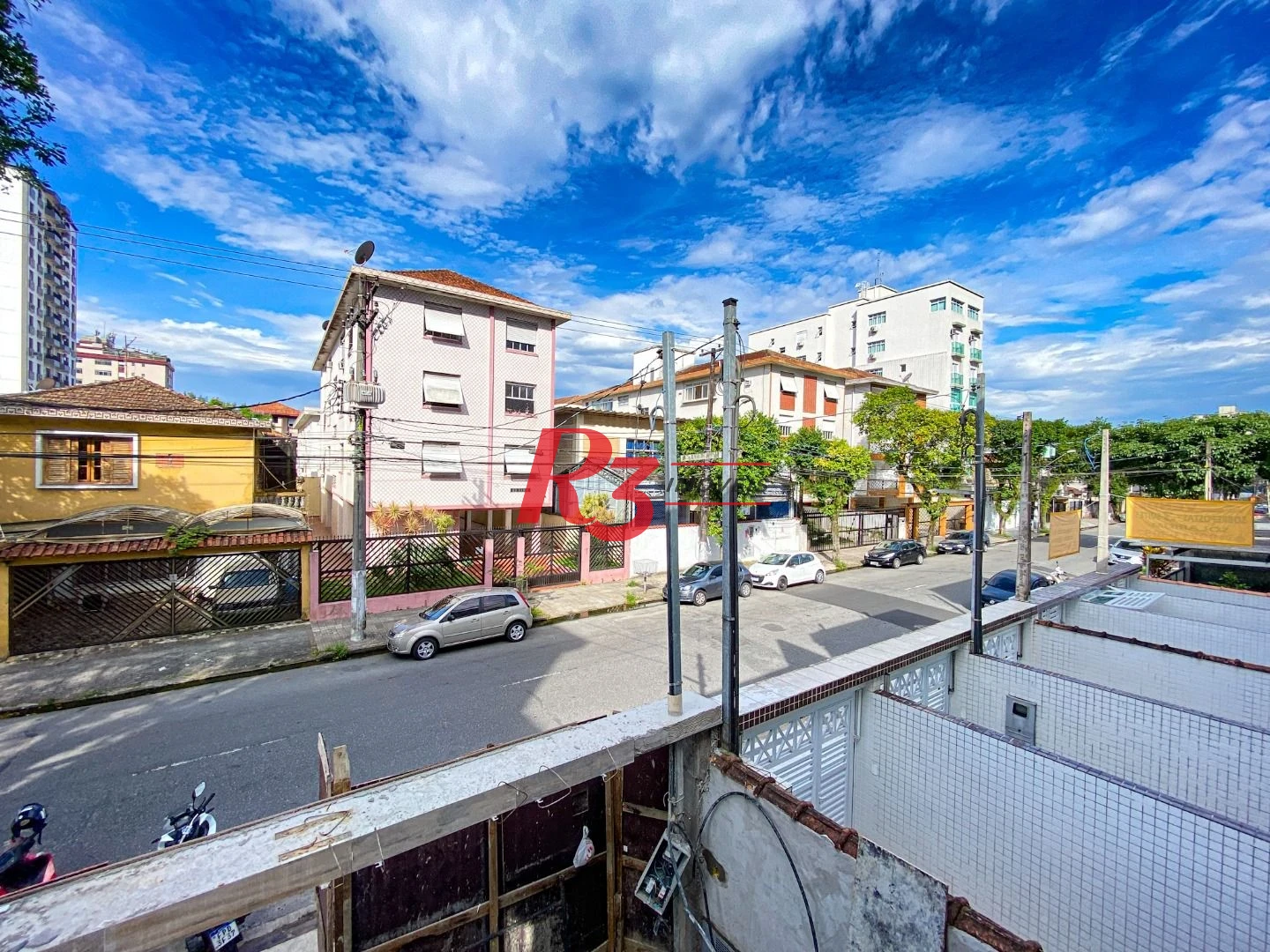 Casa com 3 dormitórios à venda, 290 m² por R$ 1.949.000,00 - Boqueirão - Santos/SP