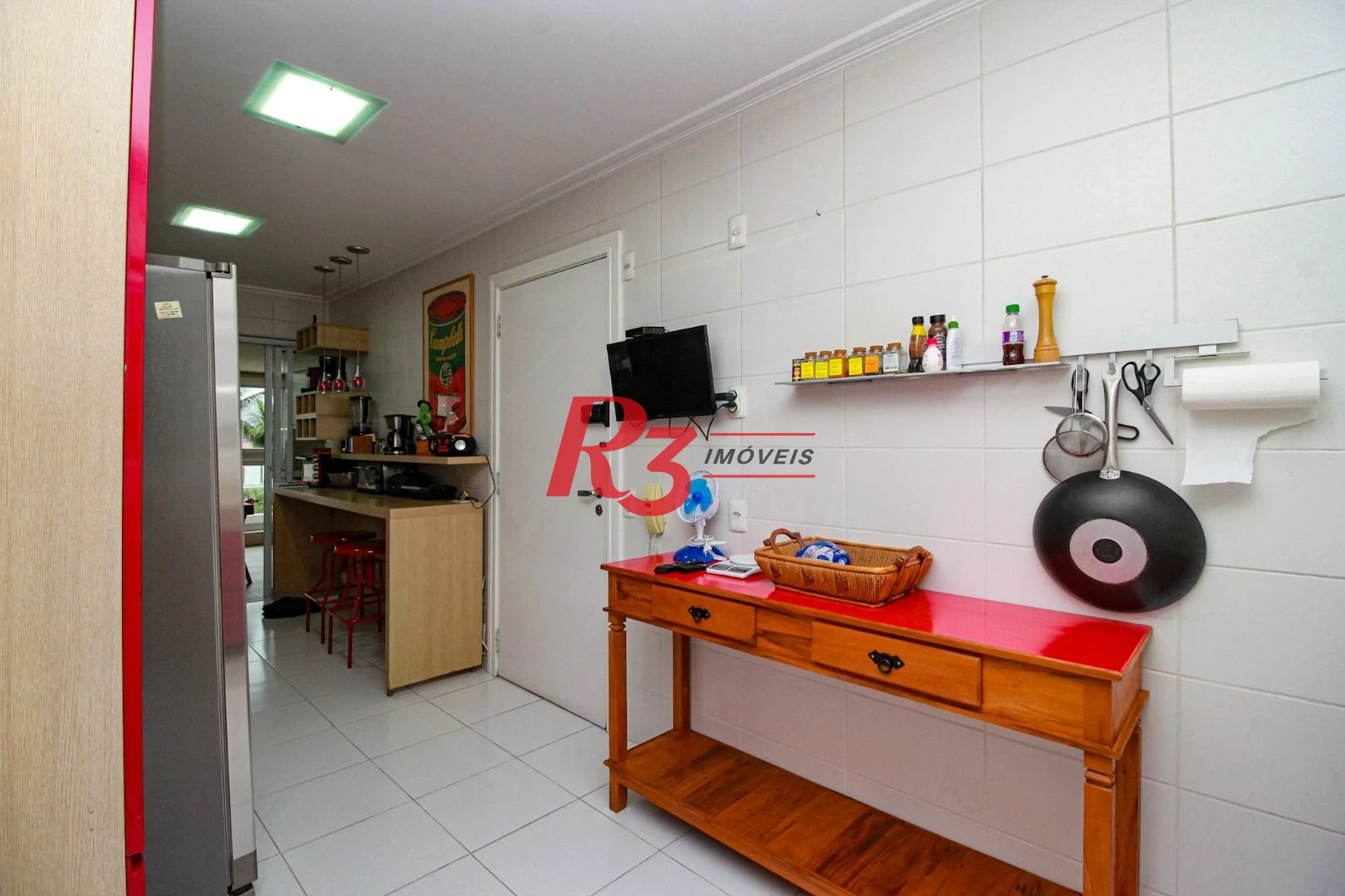 Apartamento com 3 suítes à venda, 189 m² e 3 vagas por R$ 2.380.000 - Ponta da Praia - Santos/SP