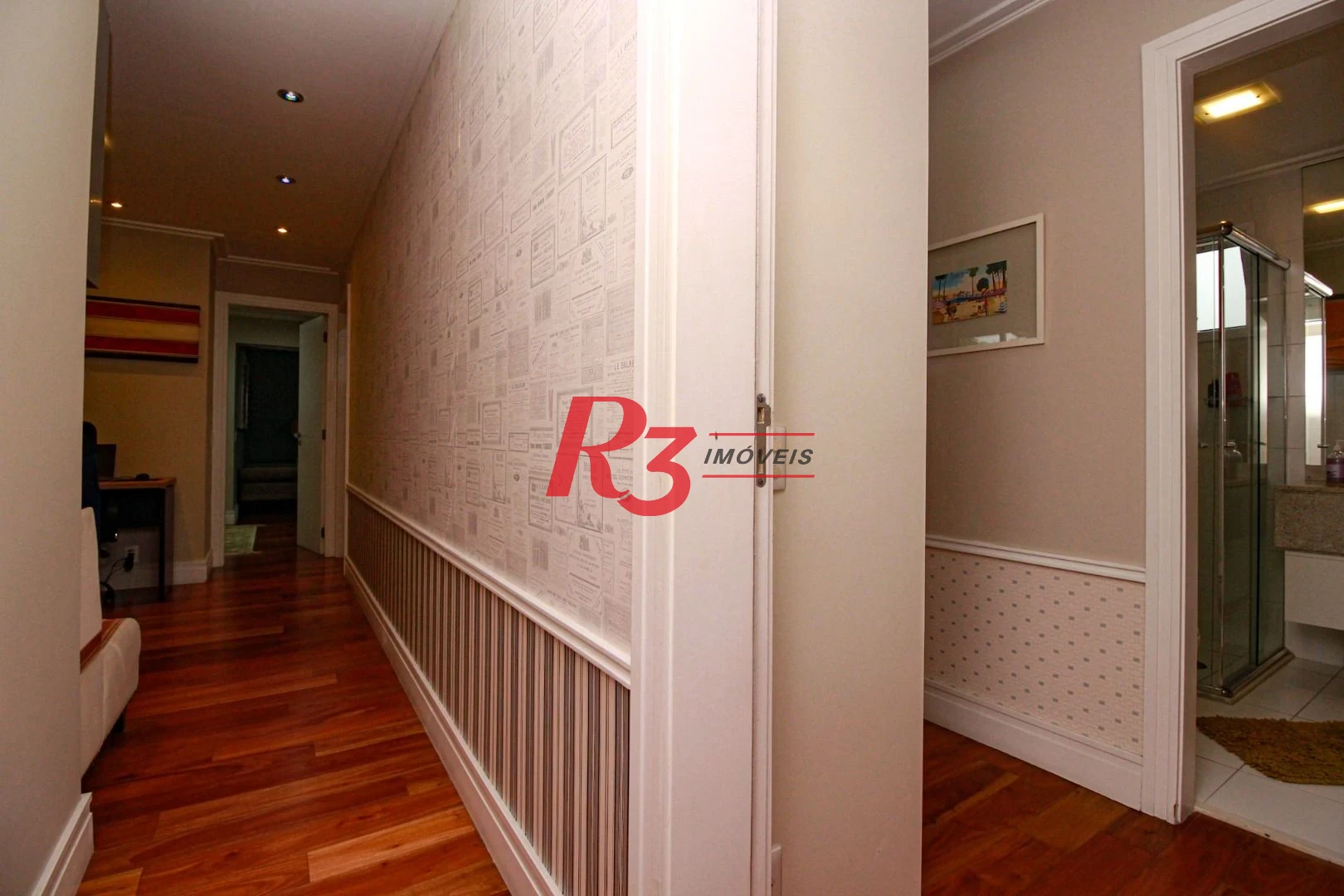 Apartamento com 3 suítes à venda, 189 m² e 3 vagas por R$ 2.380.000 - Ponta da Praia - Santos/SP
