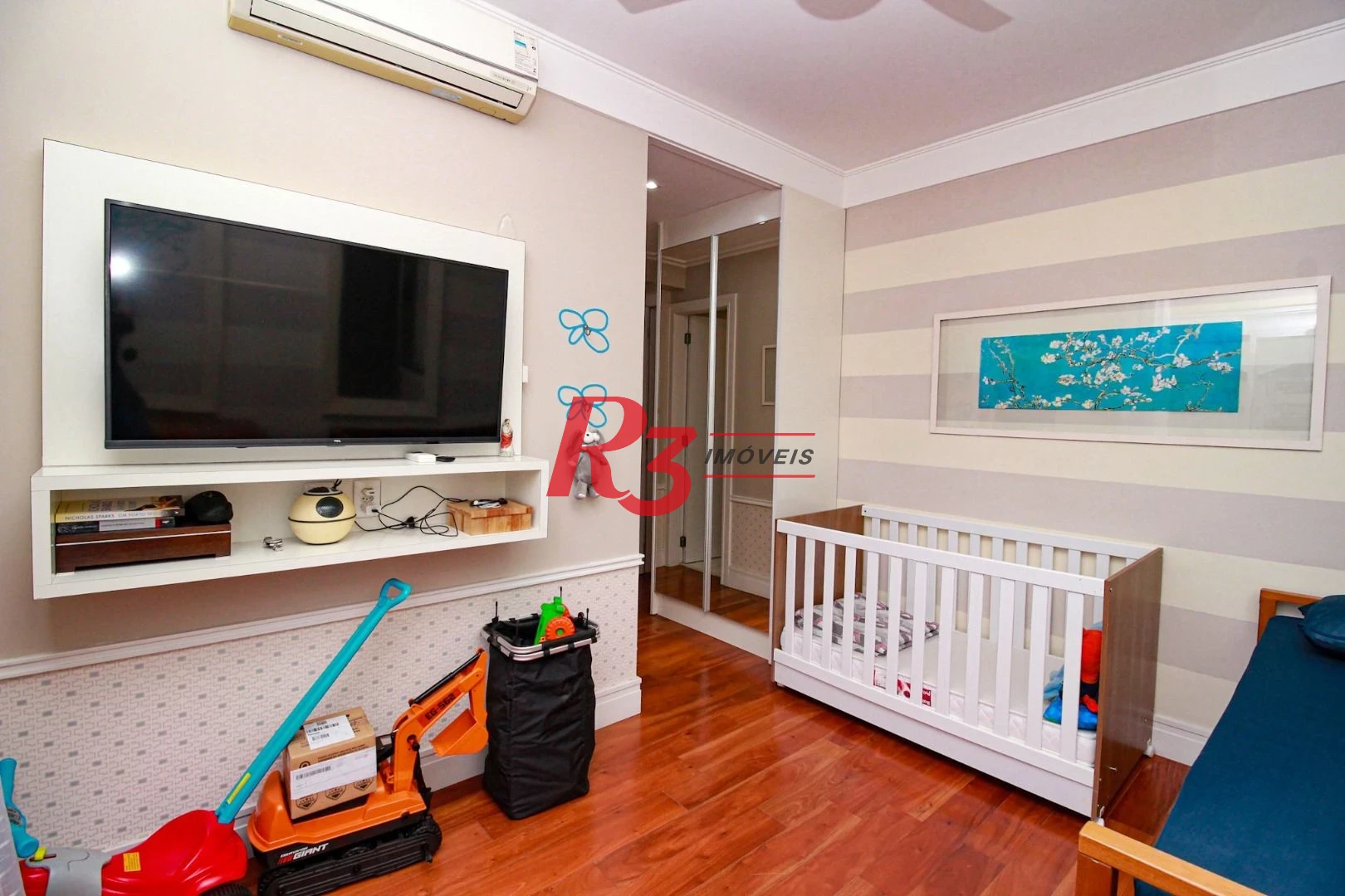 Apartamento com 3 suítes à venda, 189 m² e 3 vagas por R$ 2.380.000 - Ponta da Praia - Santos/SP
