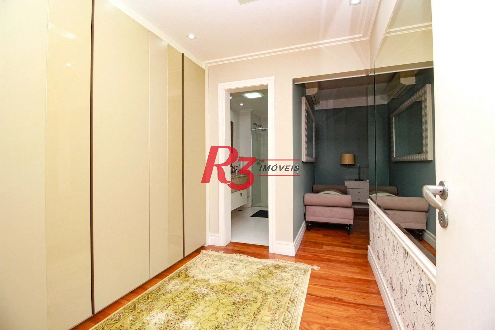 Apartamento com 3 suítes à venda, 189 m² e 3 vagas por R$ 2.380.000 - Ponta da Praia - Santos/SP