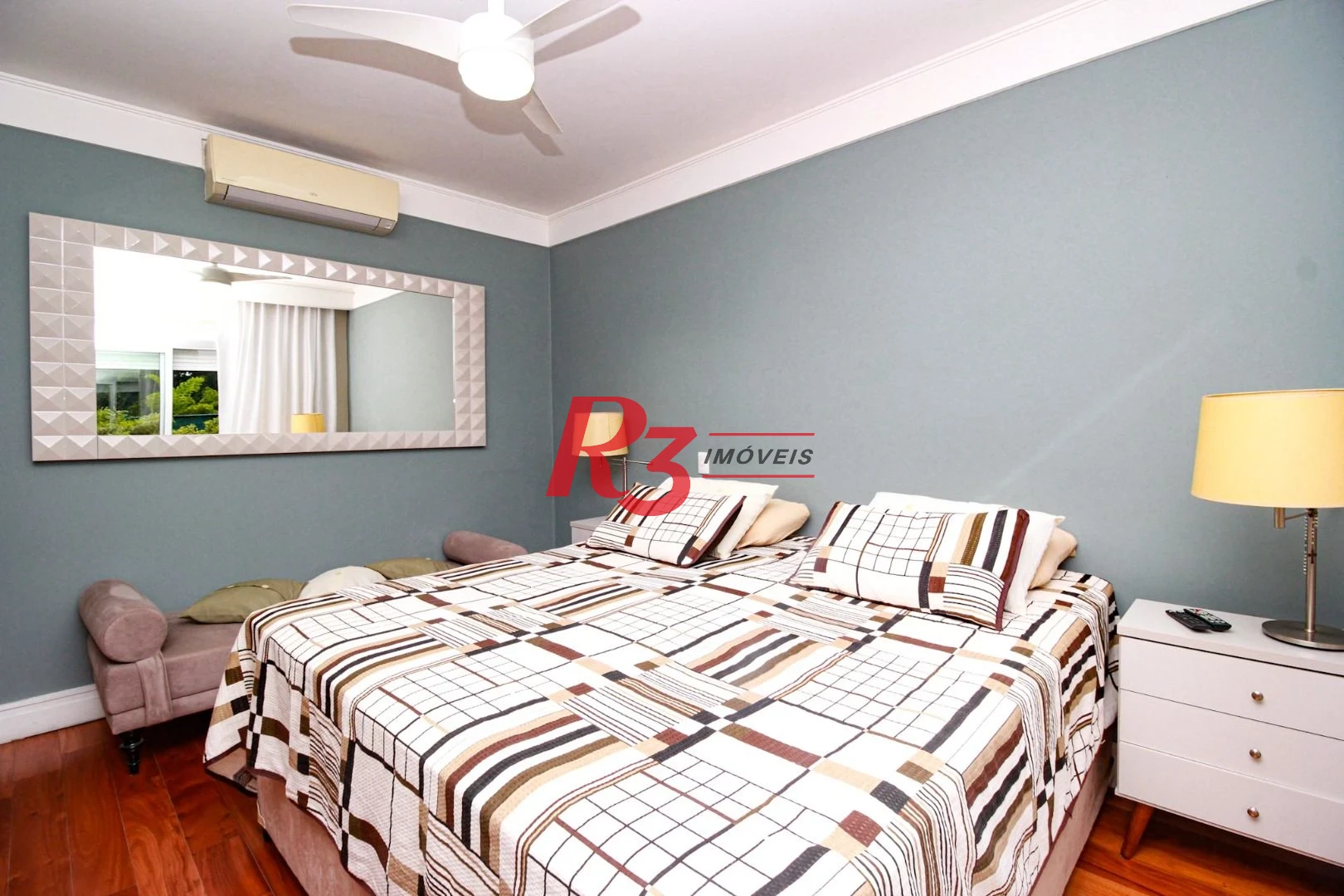 Apartamento com 3 suítes à venda, 189 m² e 3 vagas por R$ 2.380.000 - Ponta da Praia - Santos/SP