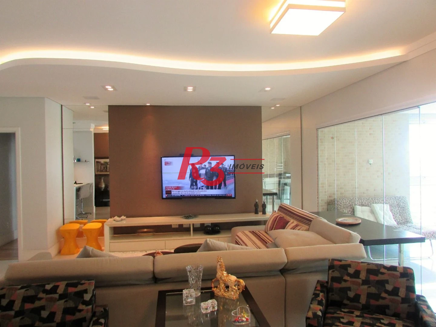 Apartamento para alugar, 178 m² por R$ 19.000,00/mês - Gonzaga - Santos/SP