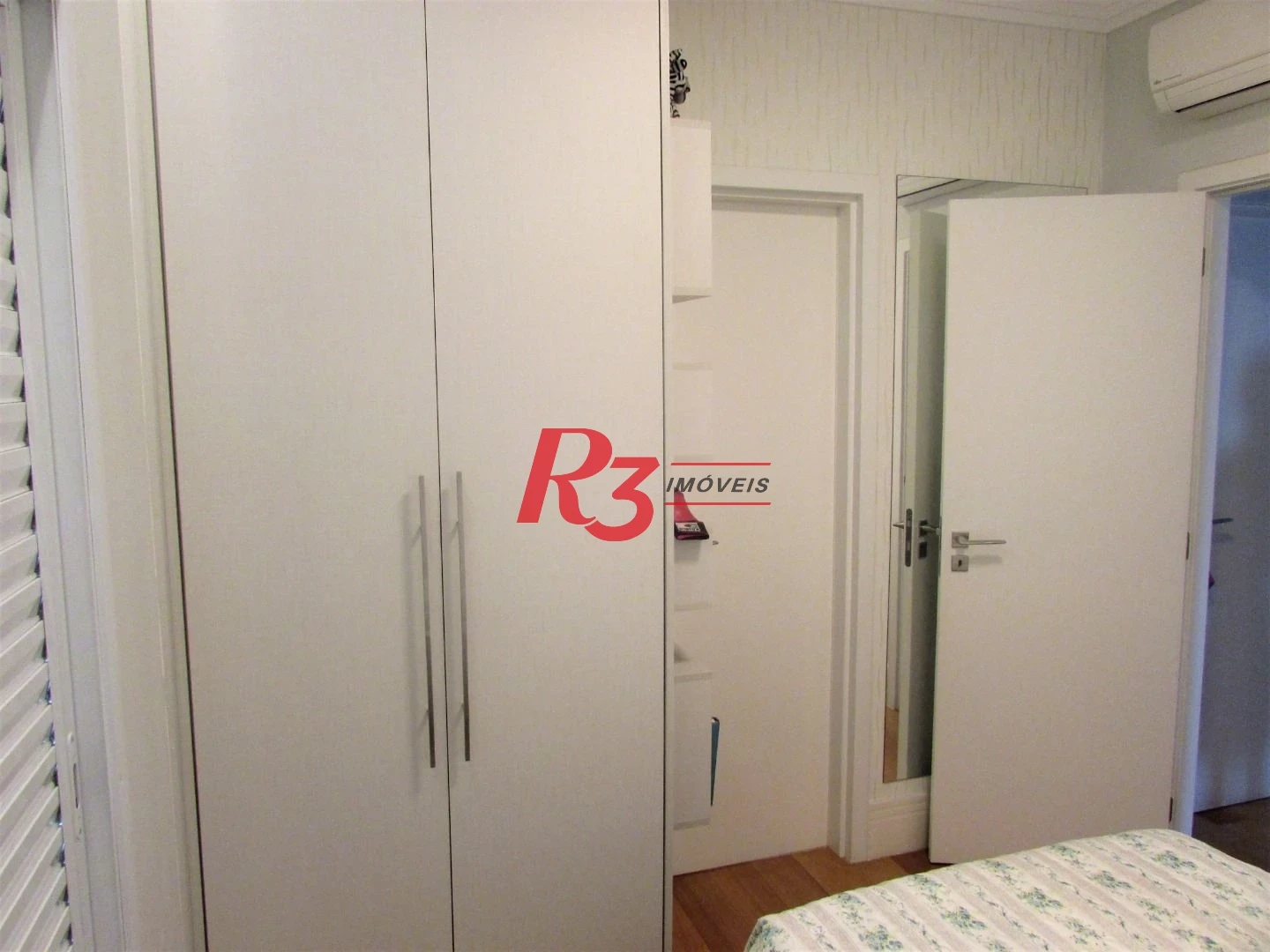 Apartamento para alugar, 178 m² por R$ 19.000,00/mês - Gonzaga - Santos/SP