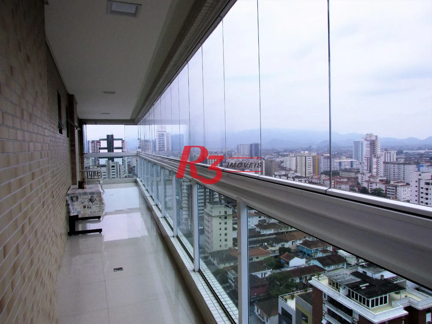 Apartamento para alugar, 178 m² por R$ 19.000,00/mês - Gonzaga - Santos/SP