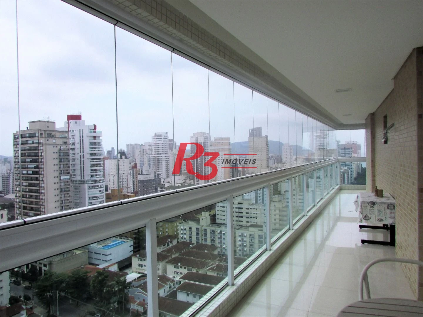 Apartamento para alugar, 178 m² por R$ 19.000,00/mês - Gonzaga - Santos/SP