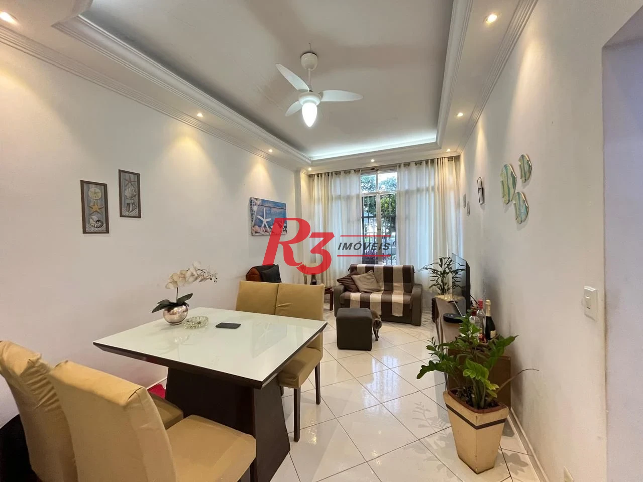 Apartamento com 2 dormitórios à venda, 78 m² por R$ 557.000,00 - Embaré - Santos/SP