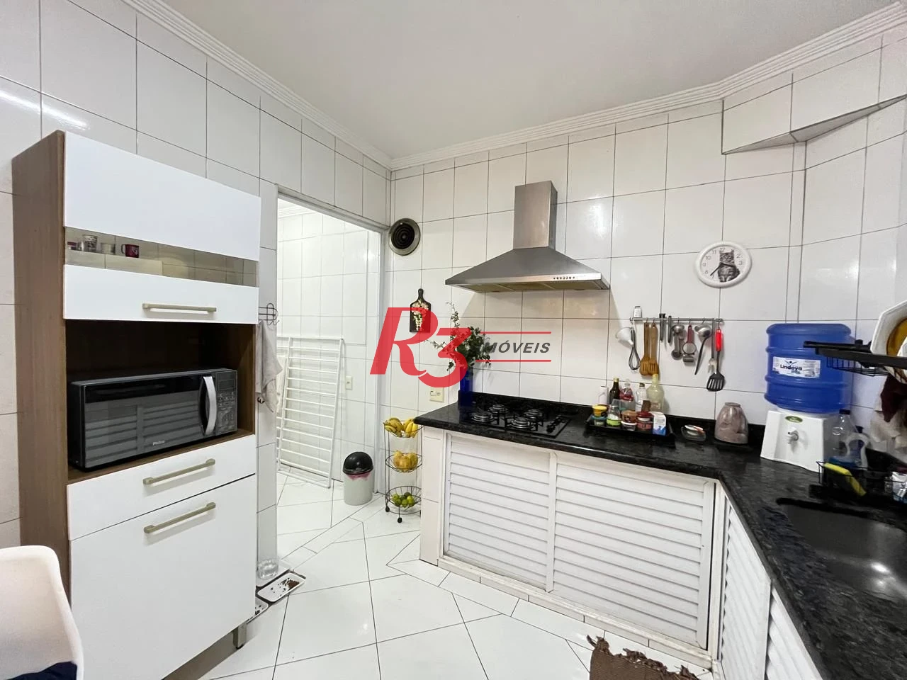 Apartamento com 2 dormitórios à venda, 78 m² por R$ 557.000,00 - Embaré - Santos/SP