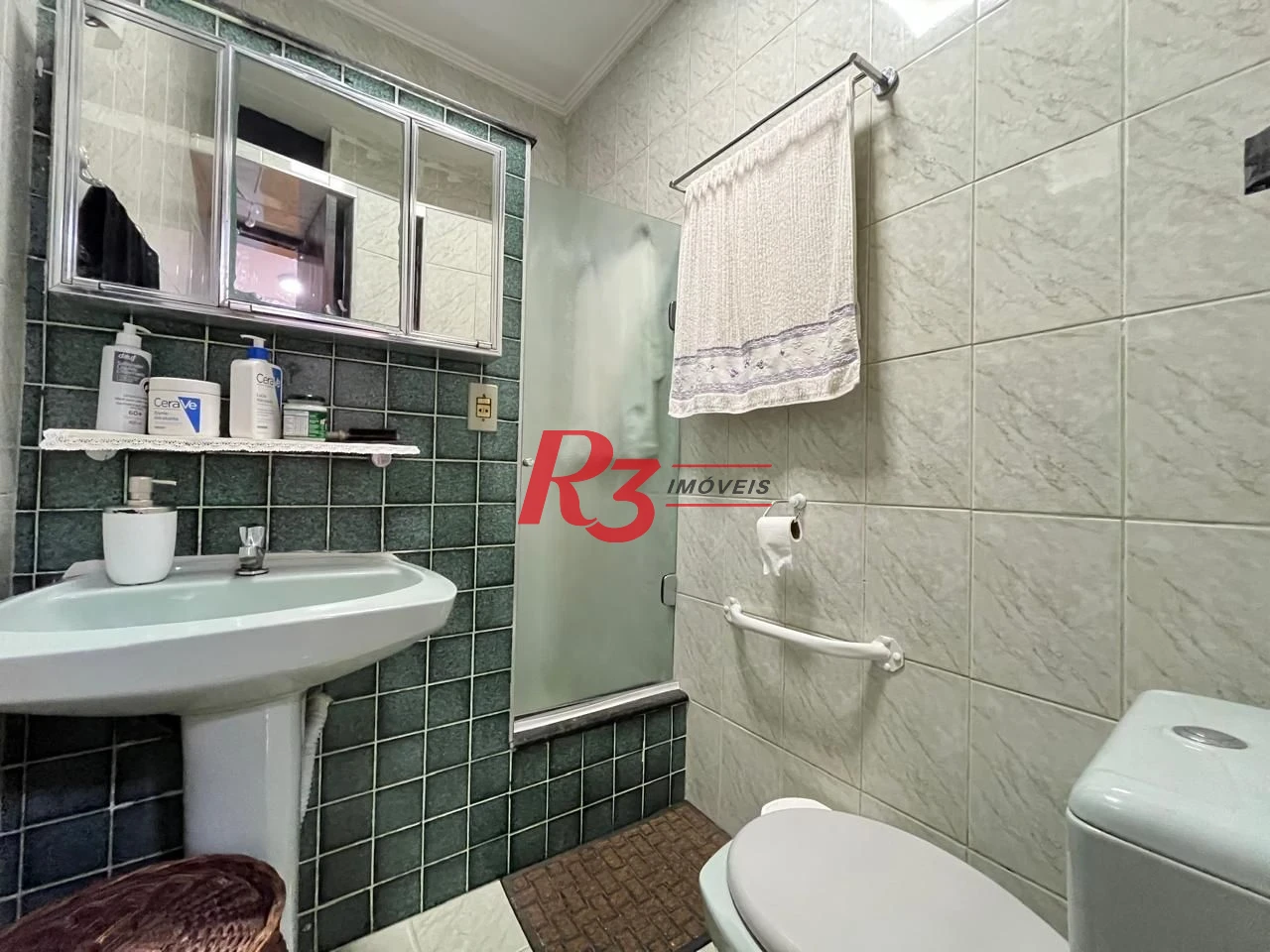 Apartamento com 2 dormitórios à venda, 78 m² por R$ 557.000,00 - Embaré - Santos/SP