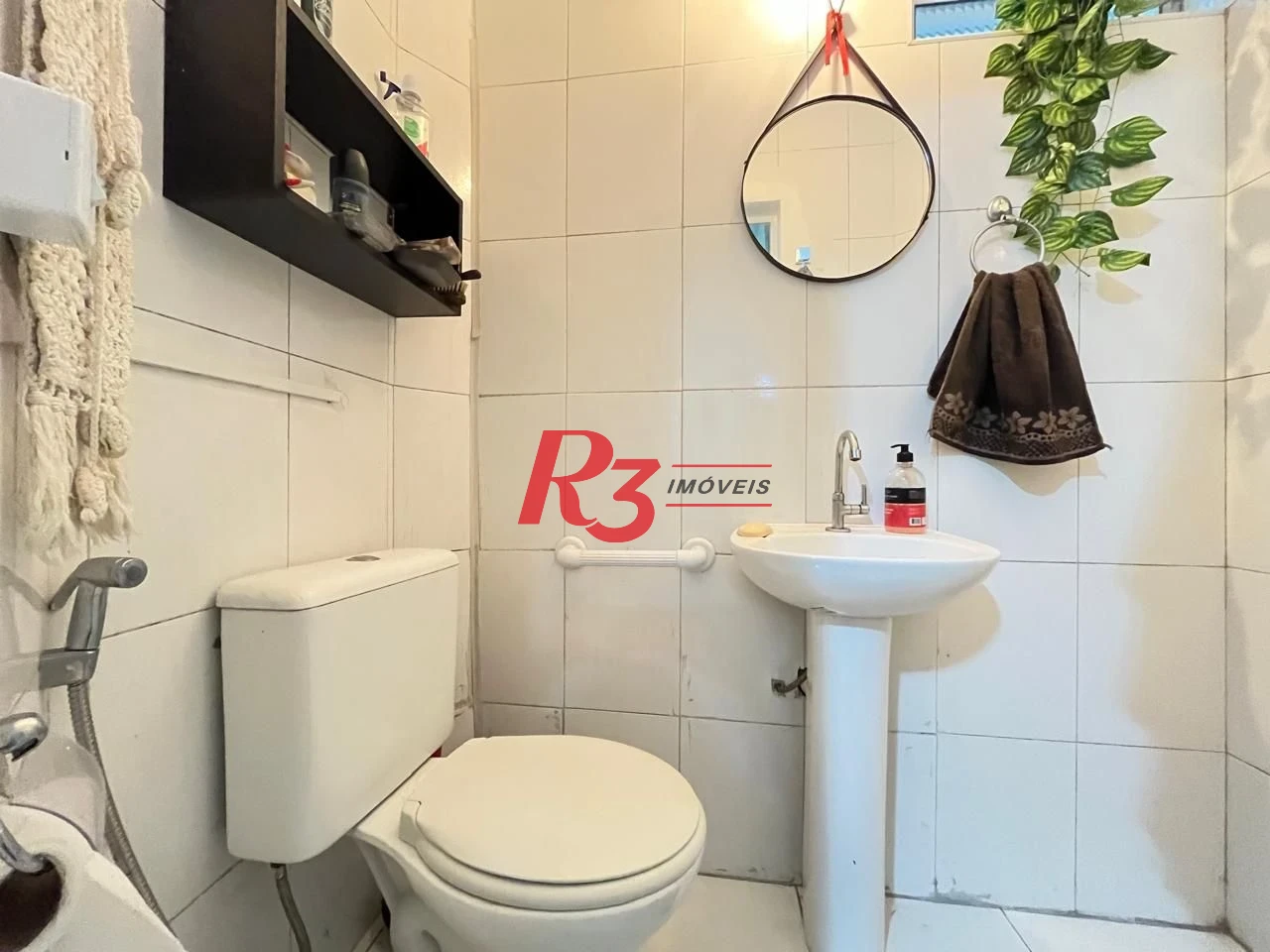 Apartamento com 2 dormitórios à venda, 78 m² por R$ 557.000,00 - Embaré - Santos/SP
