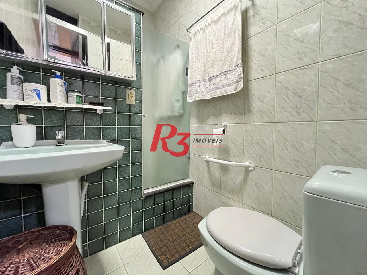 Apartamento com 2 dormitórios à venda, 78 m² por R$ 557.000,00 - Embaré - Santos/SP