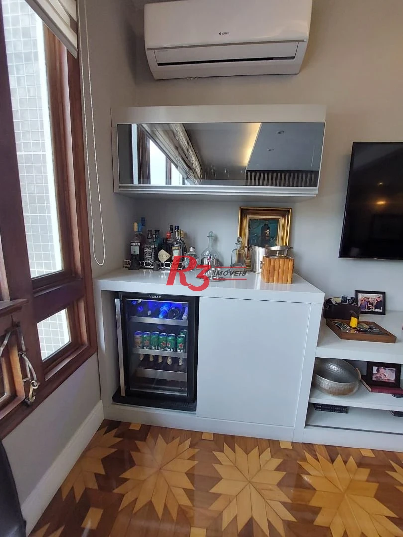 Apartamento com 4 dormitórios à venda, 180 m² por R$ 2.000.000,00 - Gonzaga - Santos/SP
