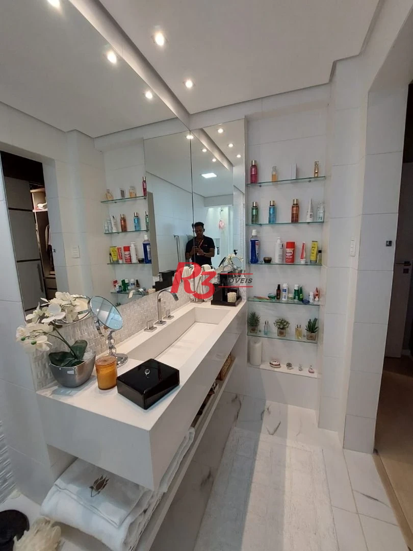 Apartamento com 4 dormitórios à venda, 180 m² por R$ 2.000.000,00 - Gonzaga - Santos/SP
