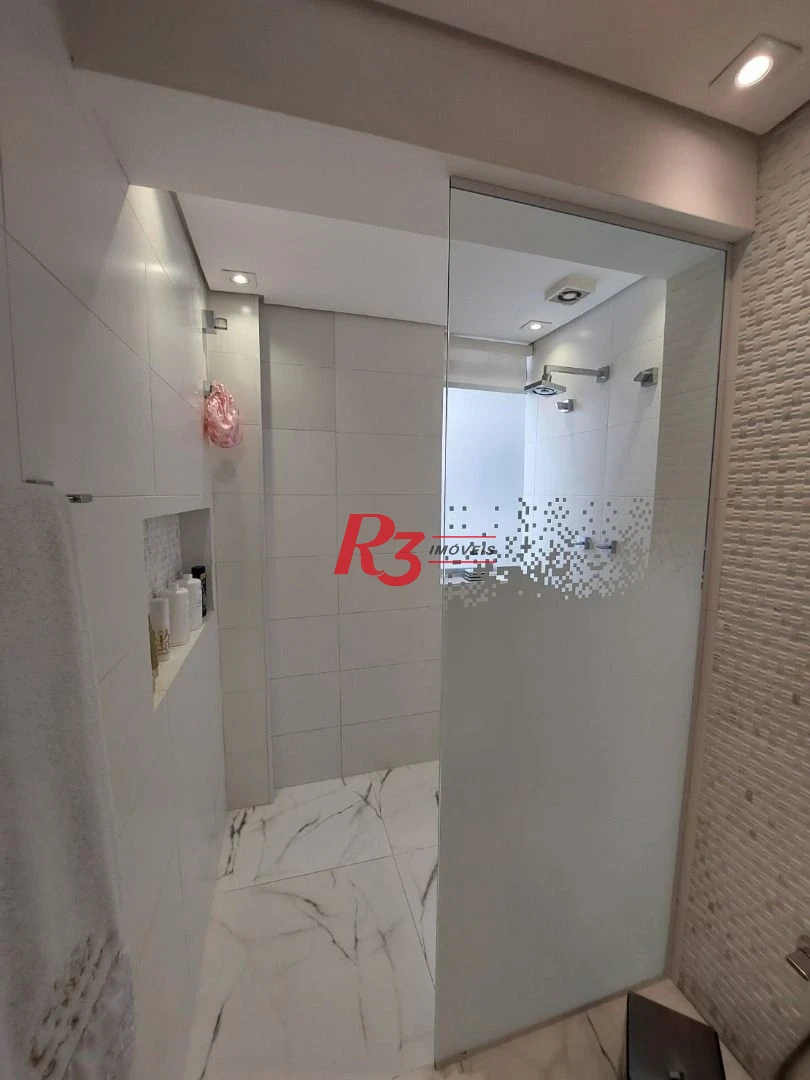 Apartamento com 4 dormitórios à venda, 180 m² por R$ 2.000.000,00 - Gonzaga - Santos/SP