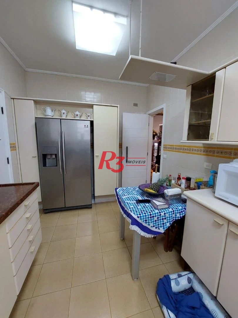 Apartamento com 4 dormitórios à venda, 180 m² por R$ 2.000.000,00 - Gonzaga - Santos/SP