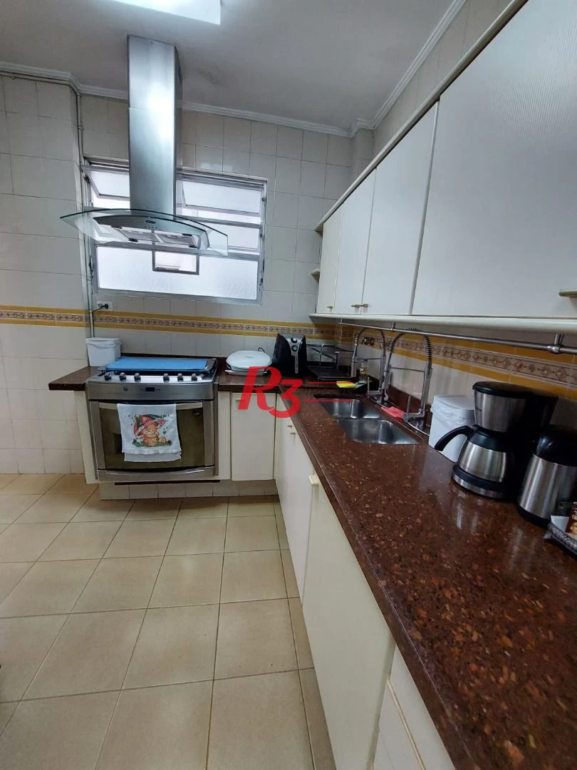 Apartamento com 4 dormitórios à venda, 180 m² por R$ 2.000.000,00 - Gonzaga - Santos/SP