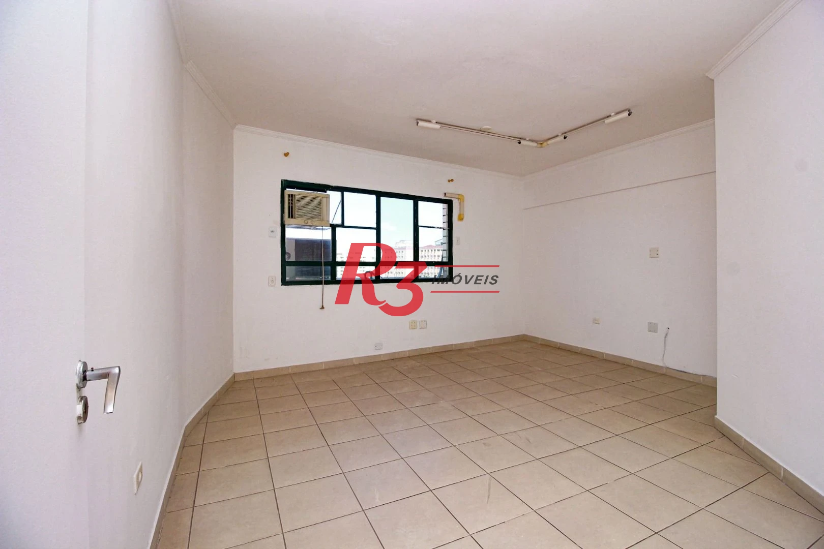 Conjunto à venda, 92 m² por R$ 685.000,00 - Encruzilhada - Santos/SP