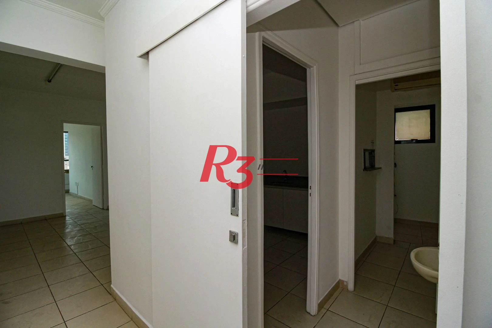 Conjunto à venda, 92 m² por R$ 685.000,00 - Encruzilhada - Santos/SP