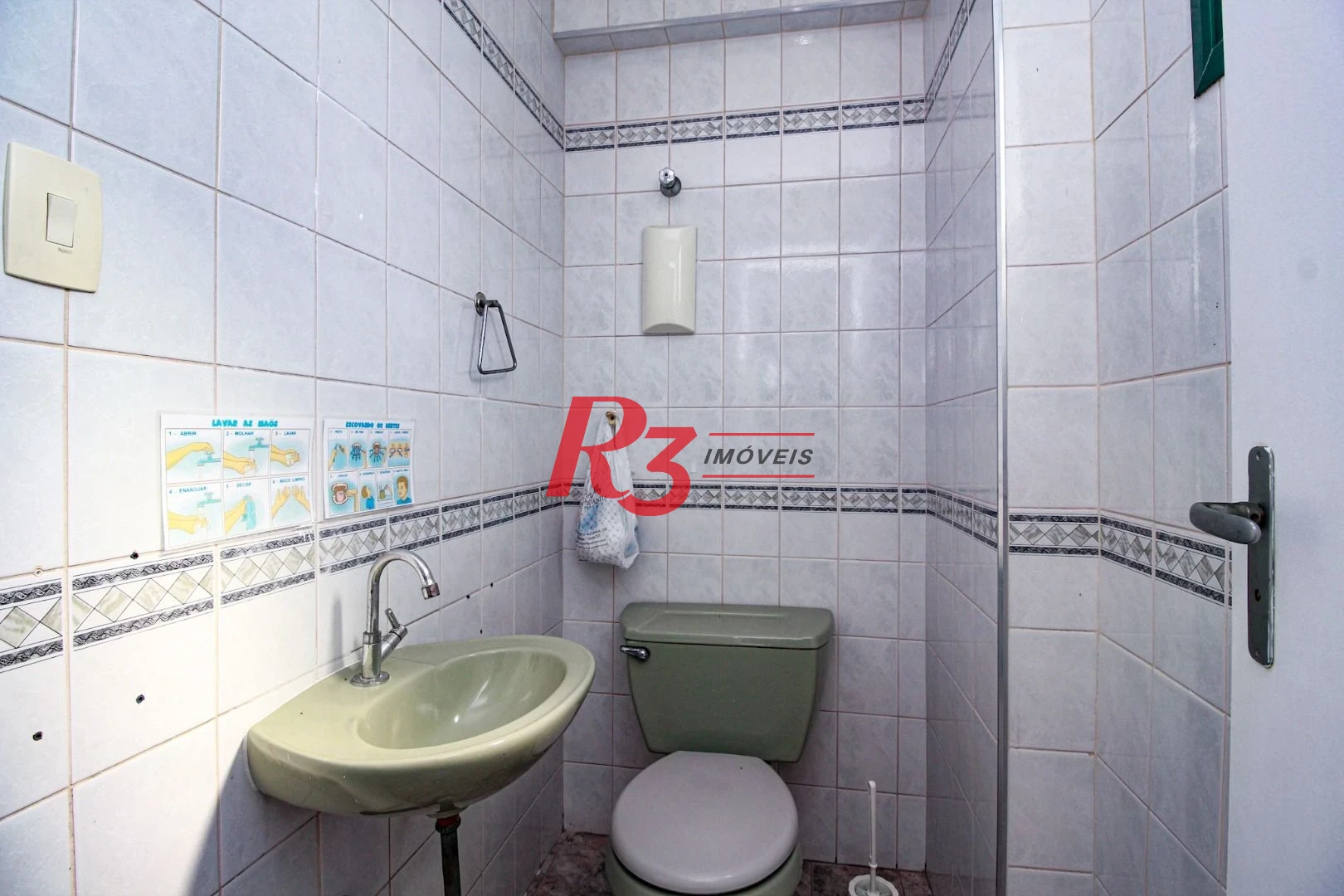 Conjunto à venda, 90 m² por R$ 670.000,00 - Encruzilhada - Santos/SP