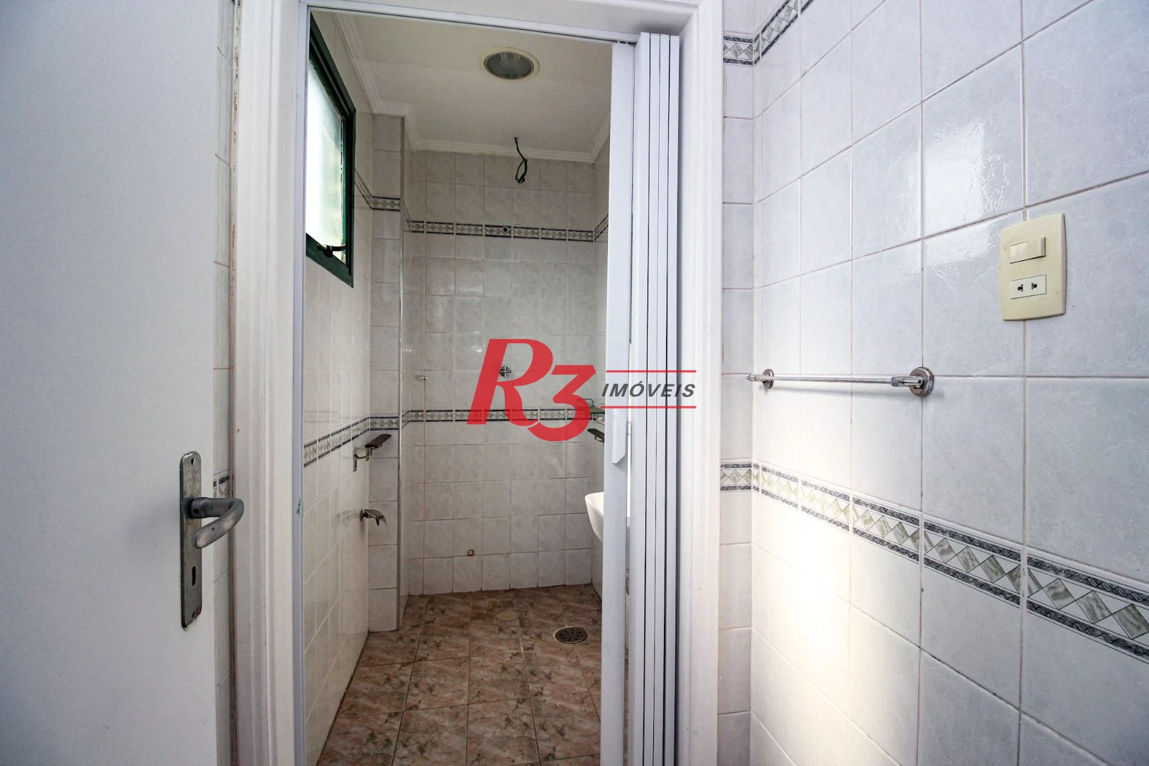 Conjunto à venda, 90 m² por R$ 670.000,00 - Encruzilhada - Santos/SP