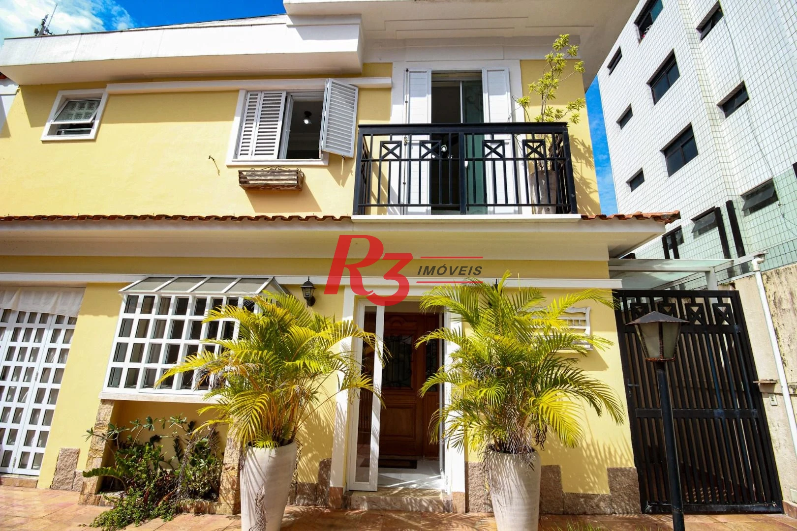 Sobrado à venda, 200 m² por R$ 2.080.000,00 - Embaré - Santos/SP