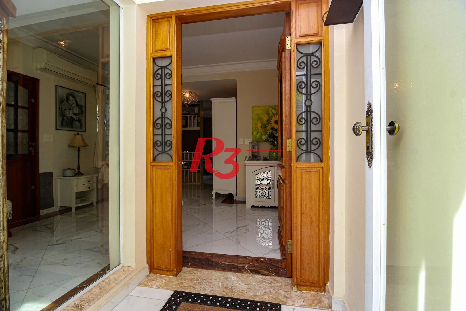 Sobrado à venda, 200 m² por R$ 2.080.000,00 - Embaré - Santos/SP