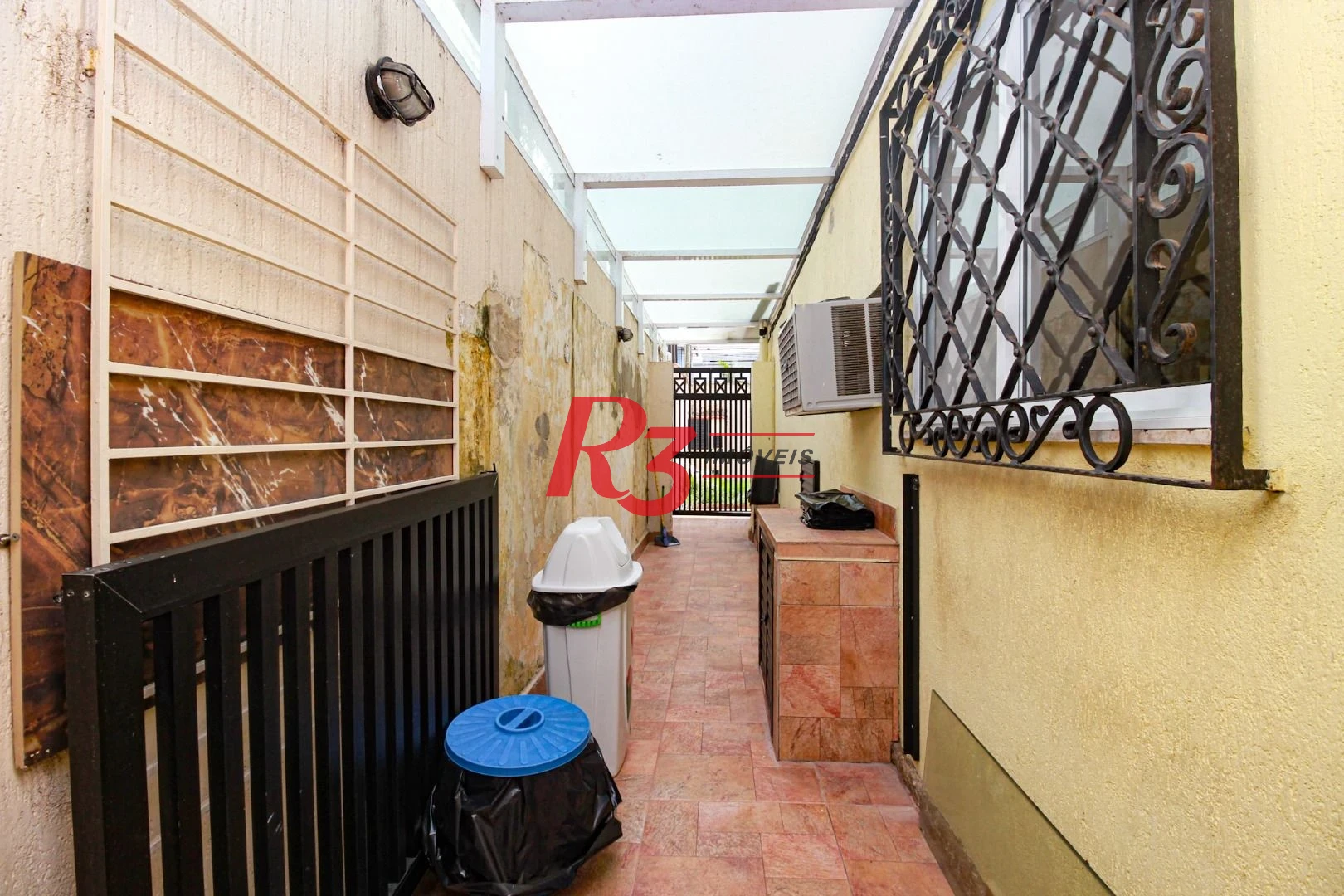 Sobrado à venda, 200 m² por R$ 2.080.000,00 - Embaré - Santos/SP