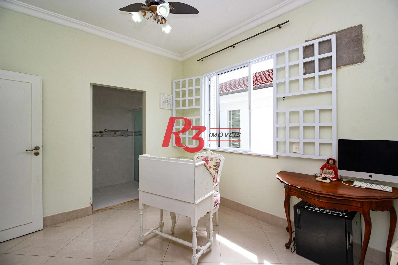 Sobrado à venda, 200 m² por R$ 2.080.000,00 - Embaré - Santos/SP