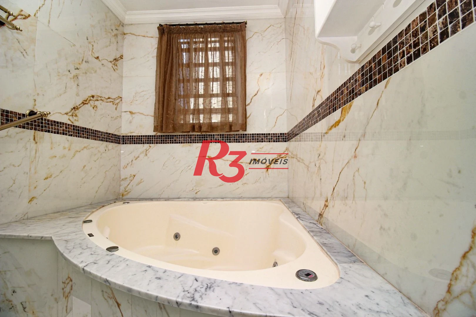 Sobrado à venda, 200 m² por R$ 2.080.000,00 - Embaré - Santos/SP