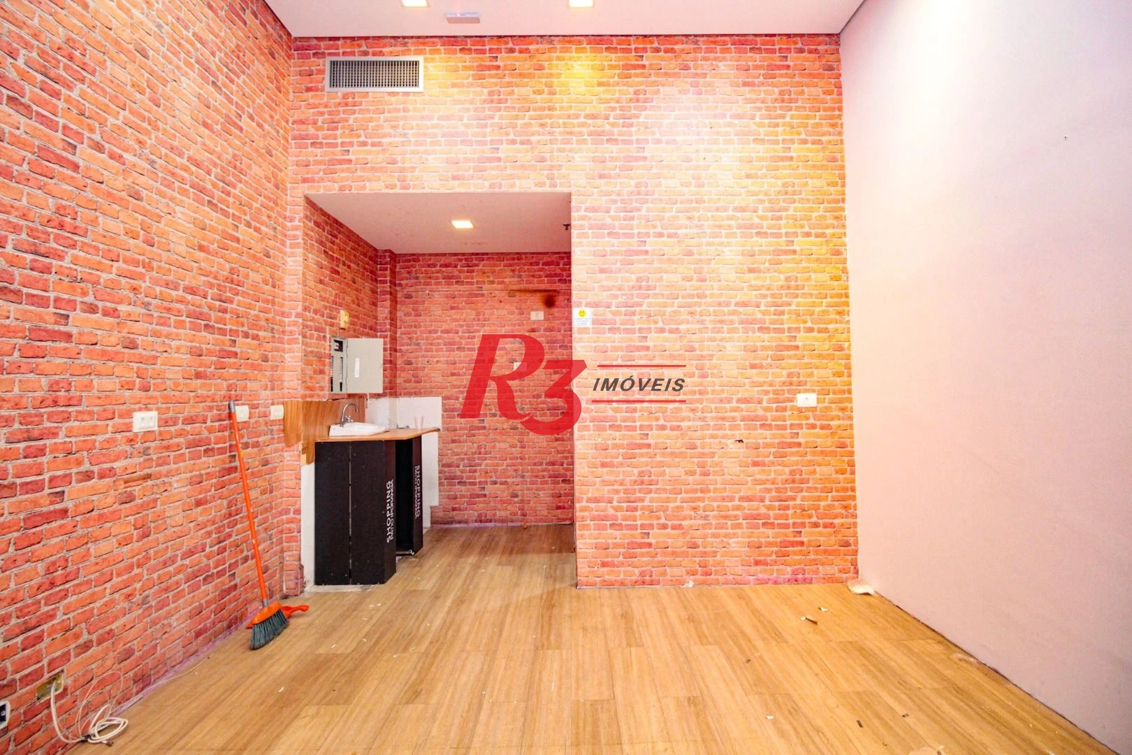 Loja para alugar, 29 m² por R$ 4.610,00/mês - Gonzaga - Santos/SP