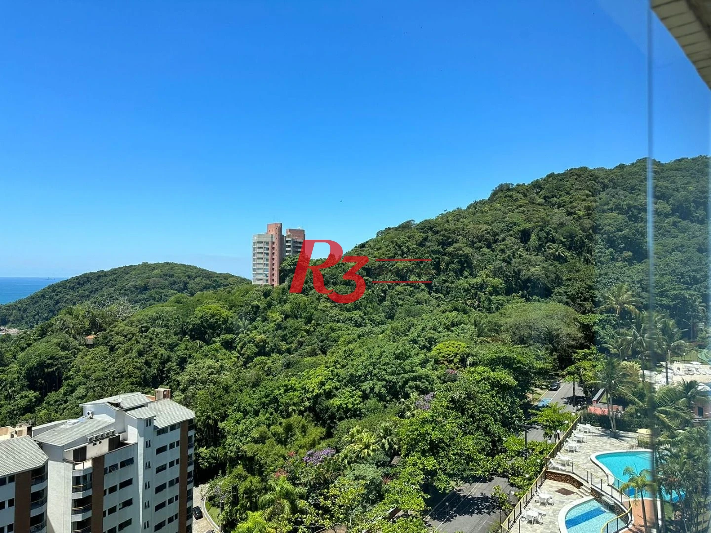 Apartamento com 3 dormitórios à venda, 168 m² - Morro Sorocotuba - Guarujá/SP