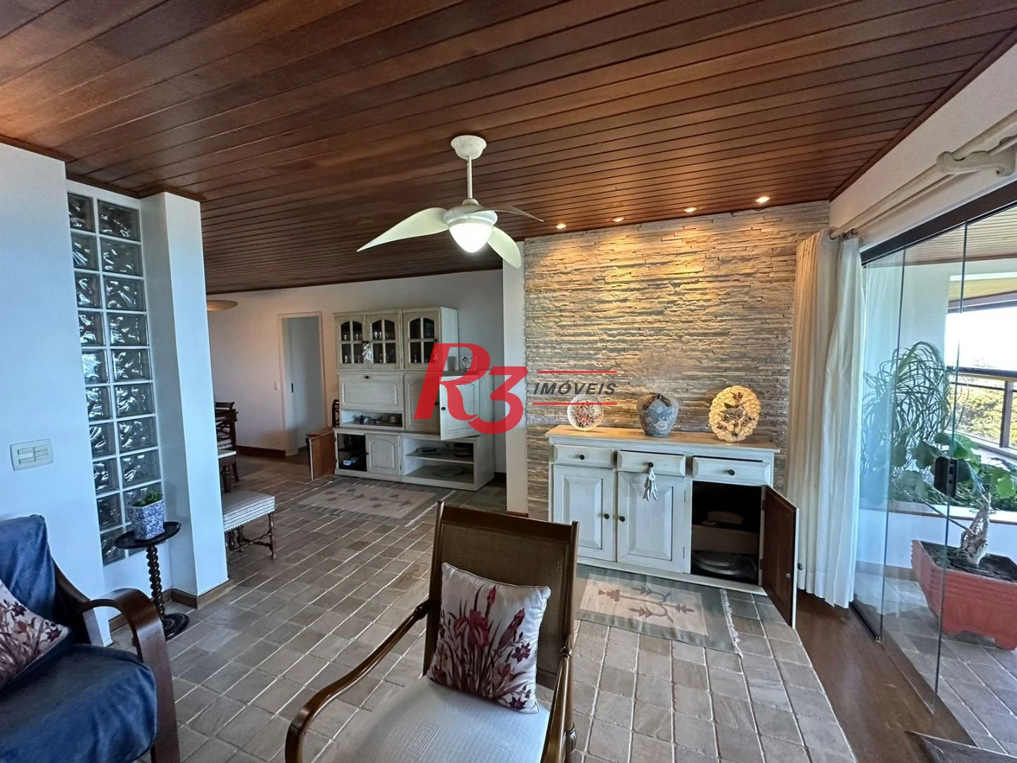 Apartamento com 3 dormitórios à venda, 168 m² - Morro Sorocotuba - Guarujá/SP