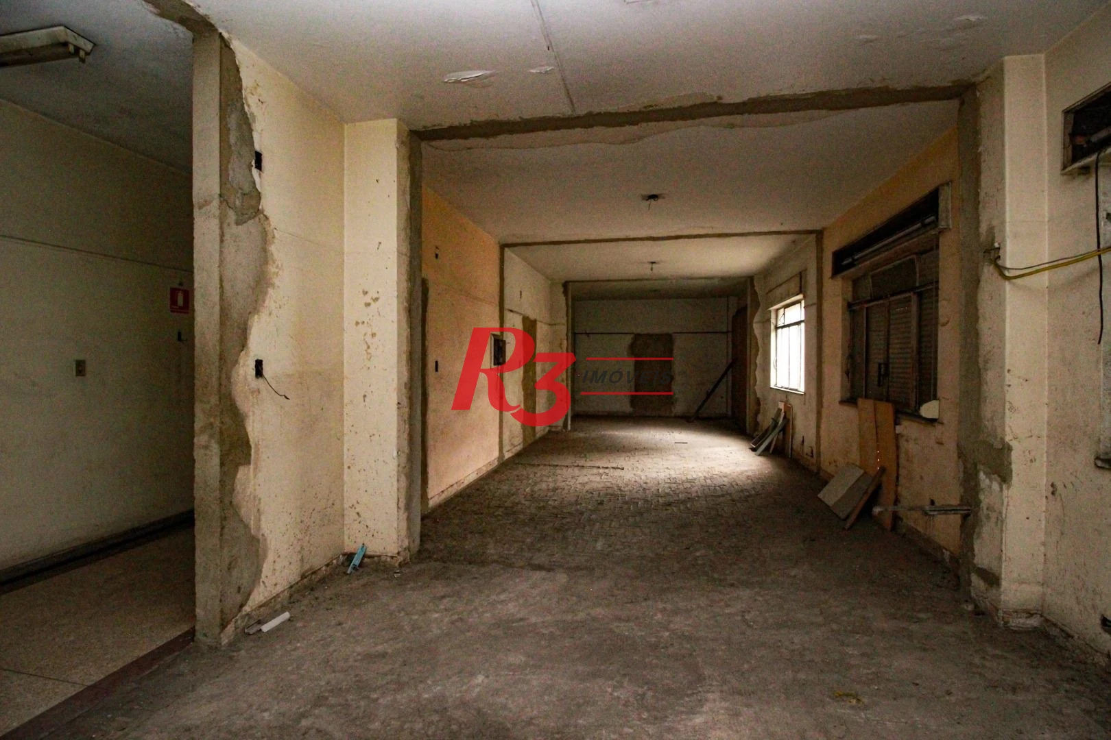 Prédio para alugar, 2000 m² por R$ 40.000,01/mês - Centro - Santos/SP