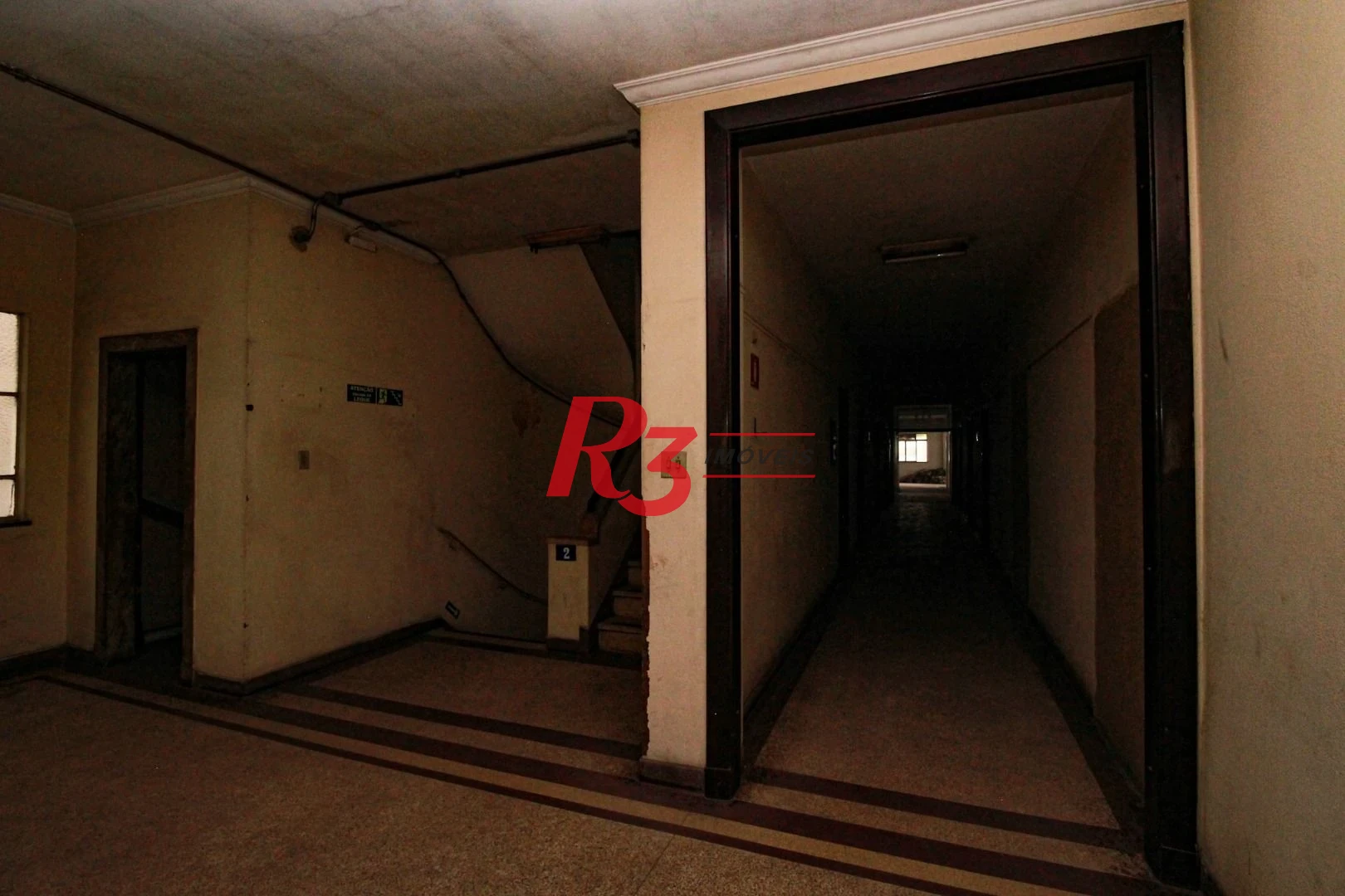Prédio para alugar, 2000 m² por R$ 40.000,01/mês - Centro - Santos/SP