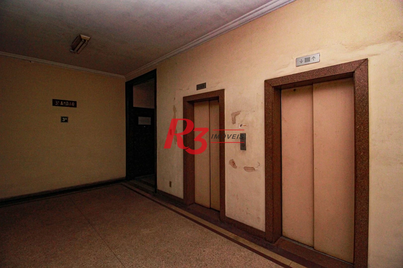 Prédio para alugar, 2000 m² por R$ 40.000,01/mês - Centro - Santos/SP