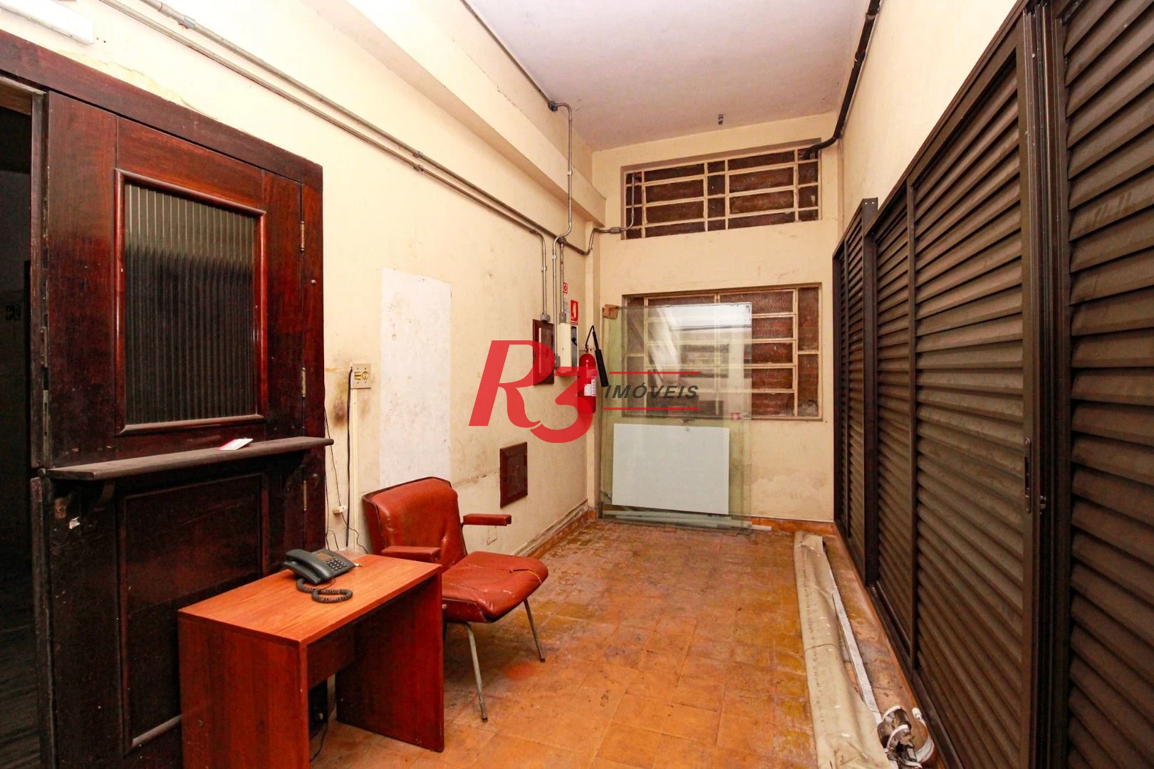 Prédio para alugar, 2000 m² por R$ 40.000,01/mês - Centro - Santos/SP