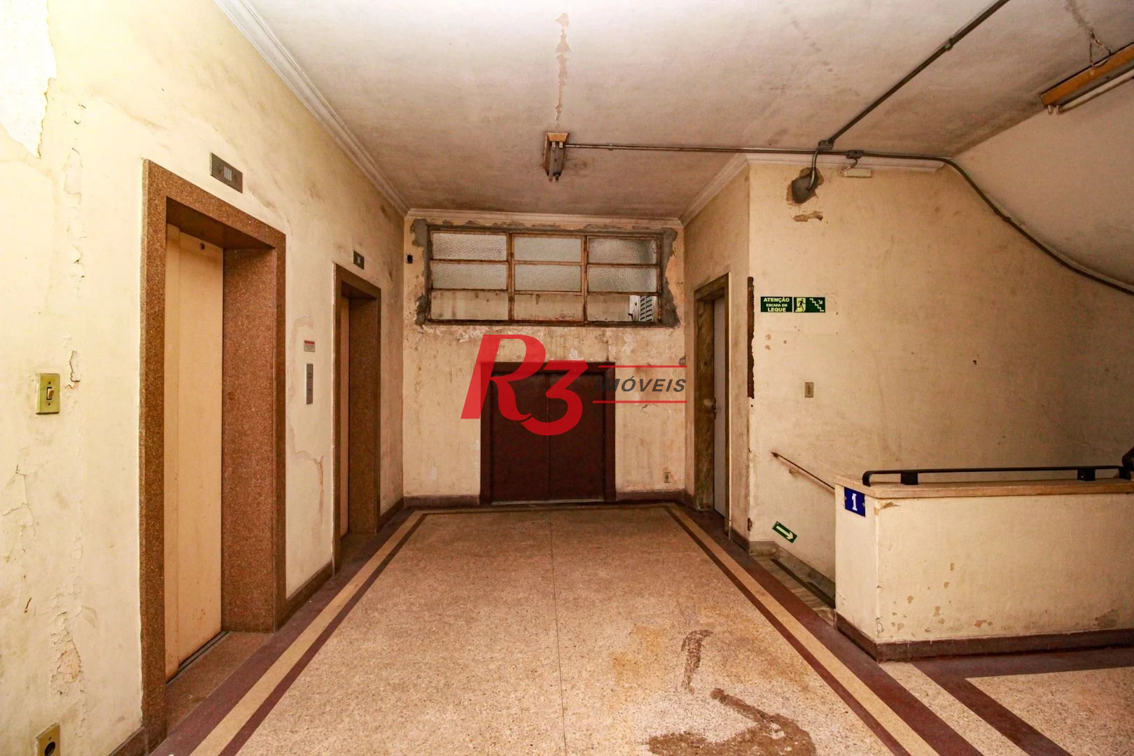 Prédio para alugar, 2000 m² por R$ 40.000,01/mês - Centro - Santos/SP