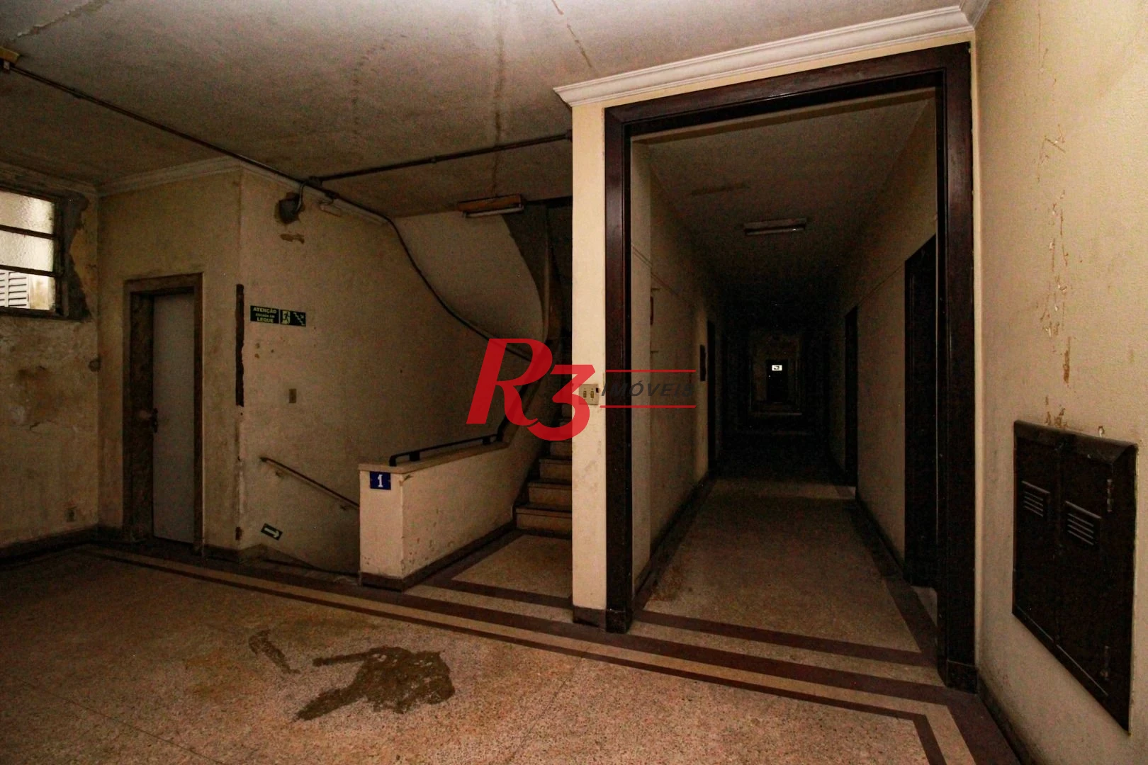 Prédio para alugar, 2000 m² por R$ 40.000,01/mês - Centro - Santos/SP