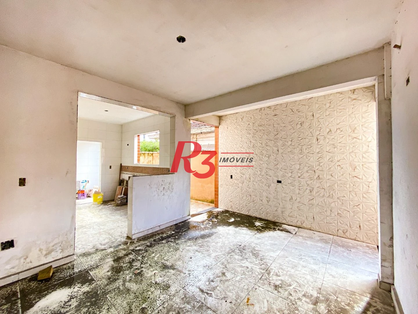 Casa com 2 dormitórios à venda, 60 m² por R$ 298.000,00 - Chico de Paula - Santos/SP
