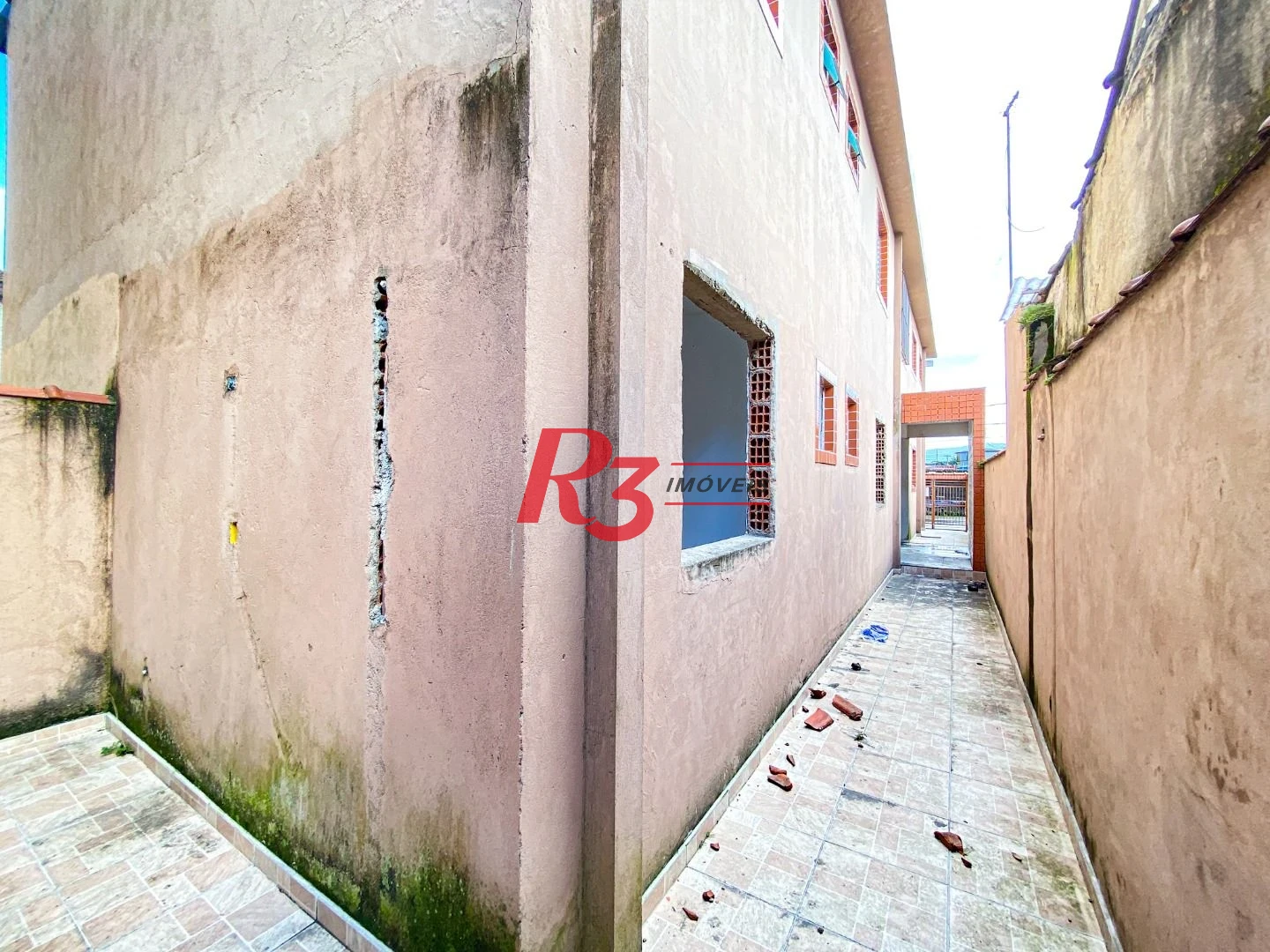 Casa com 2 dormitórios à venda, 60 m² por R$ 298.000,00 - Chico de Paula - Santos/SP
