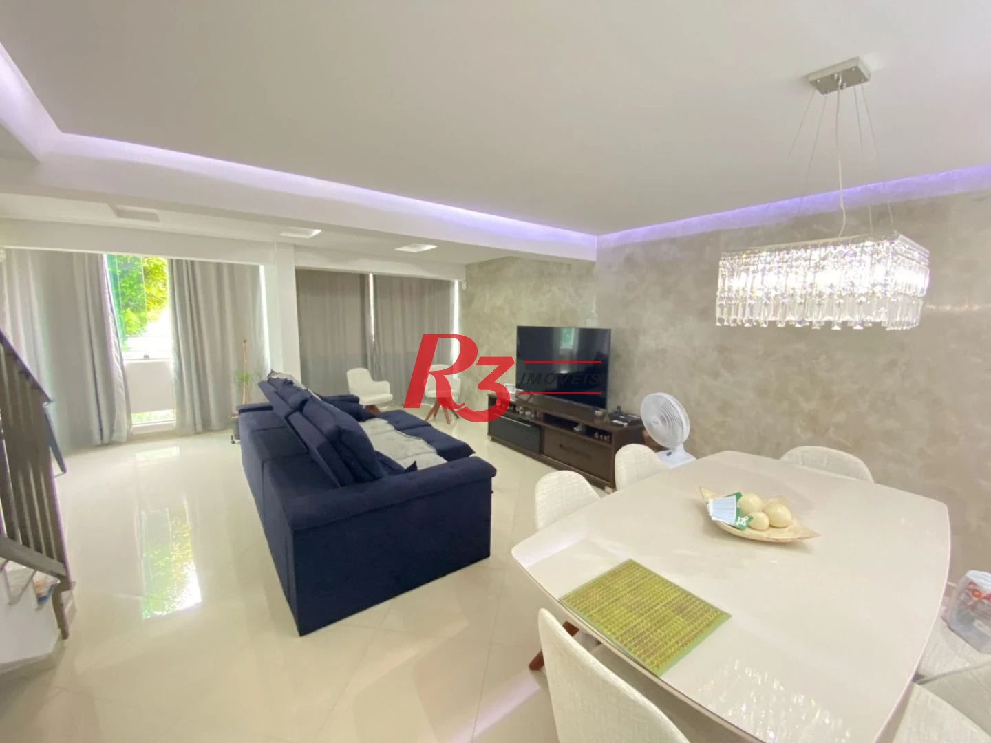 Sobrado com 4 dormitórios à venda, 212 m² por R$ 1.420.000,00 - Embaré - Santos/SP