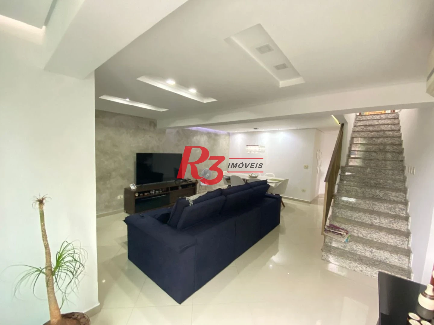 Sobrado com 4 dormitórios à venda, 212 m² por R$ 1.420.000,00 - Embaré - Santos/SP