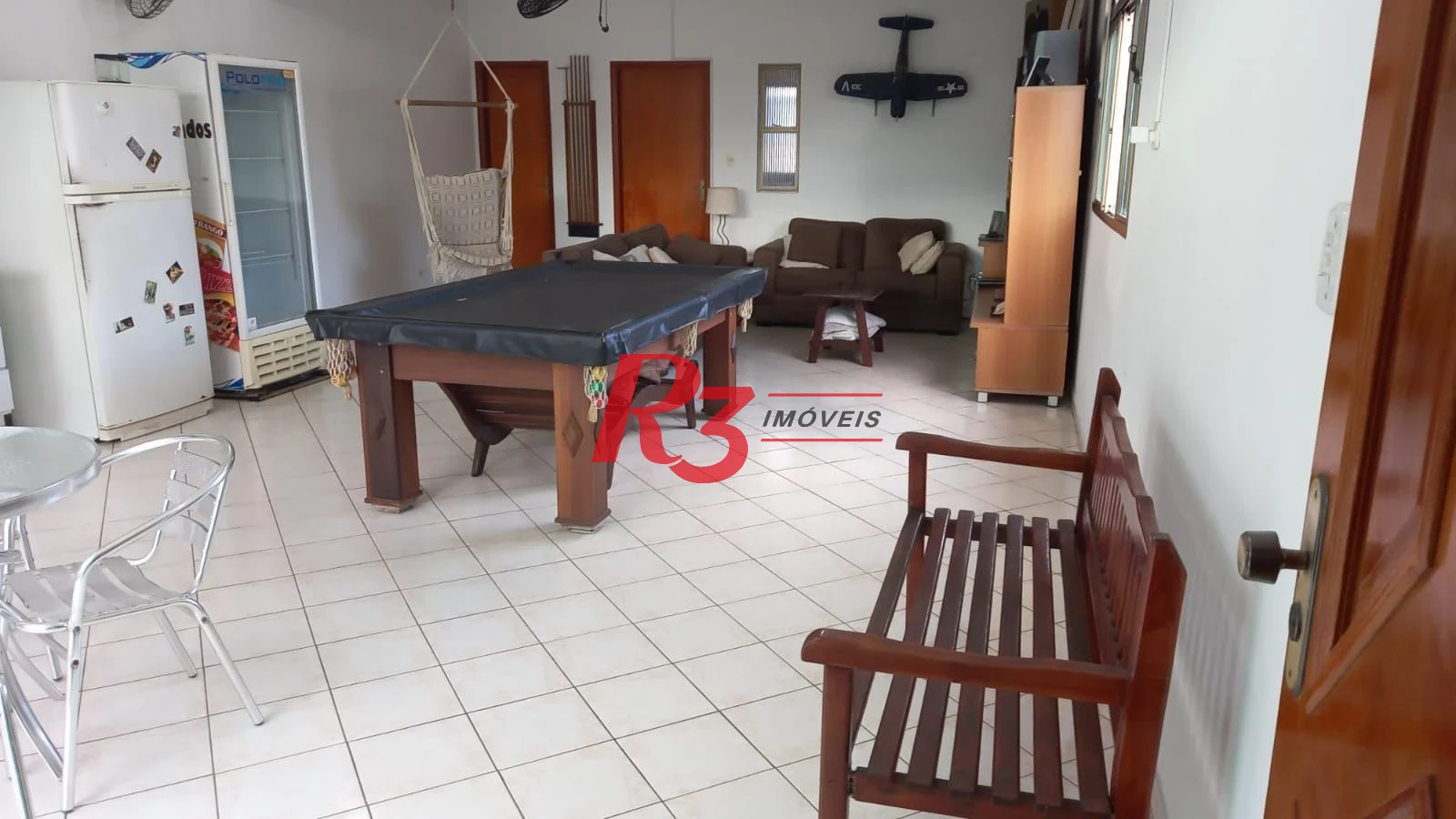 Sobrado com 4 dormitórios à venda, 212 m² por R$ 1.420.000,00 - Embaré - Santos/SP