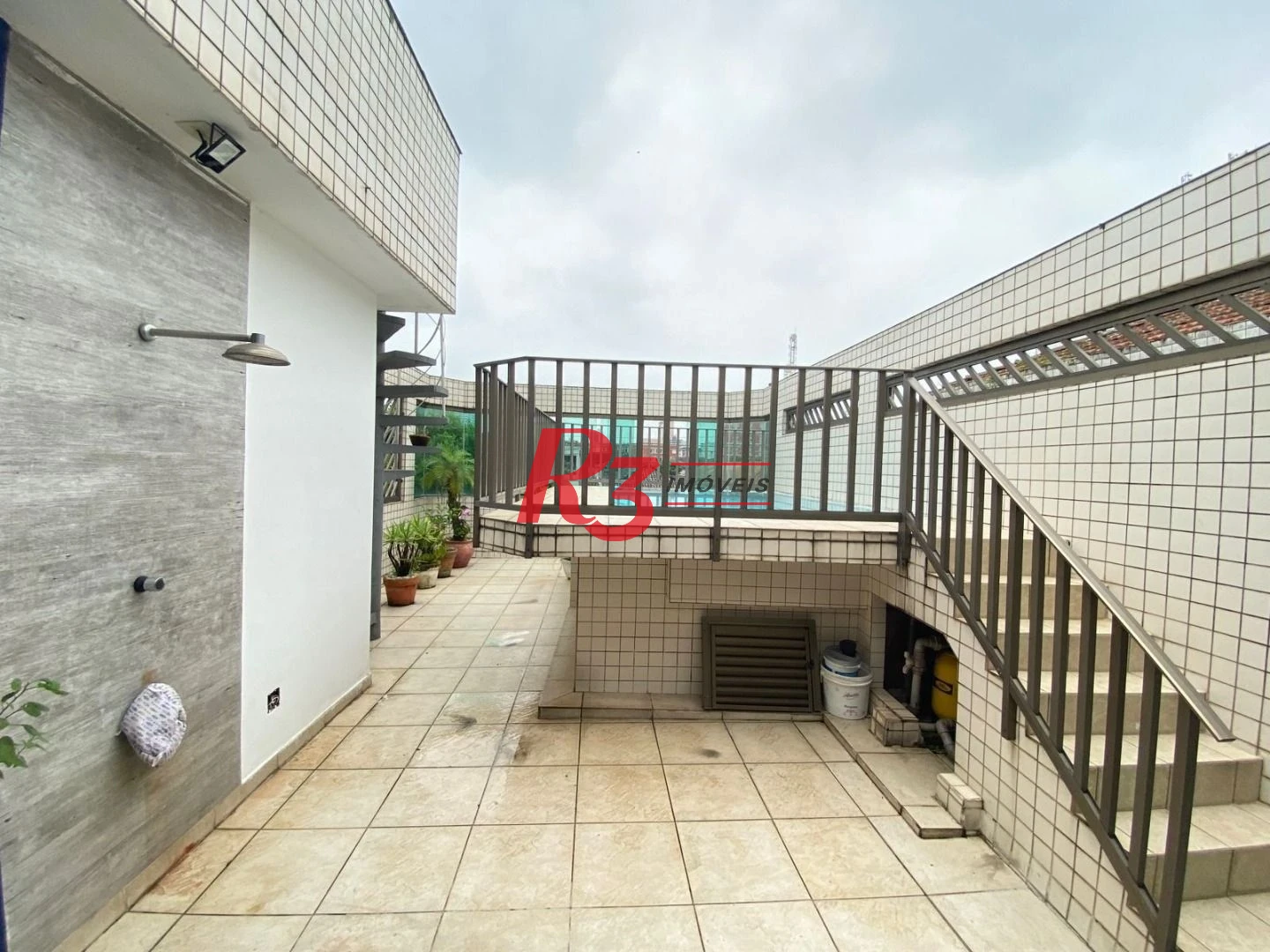 Sobrado com 4 dormitórios à venda, 212 m² por R$ 1.420.000,00 - Embaré - Santos/SP